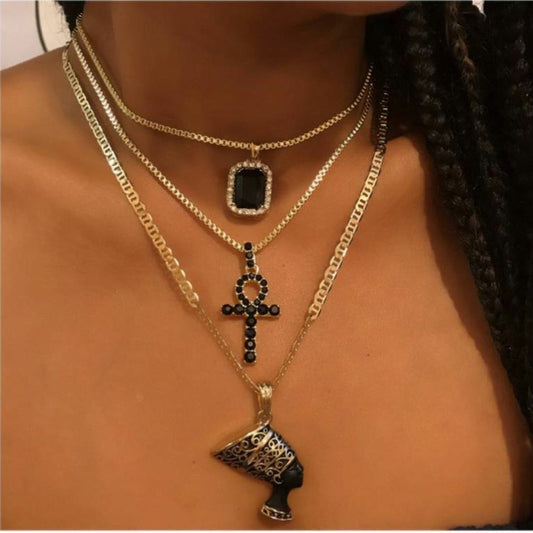 "I AM QWEEN" Necklace